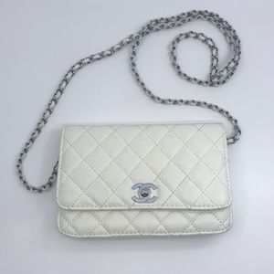White quilted purse